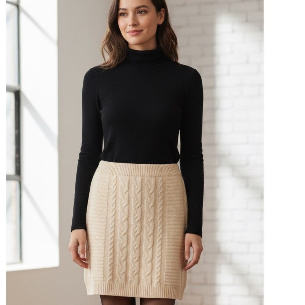 NWT Lulu’s cable knit sweater skirt